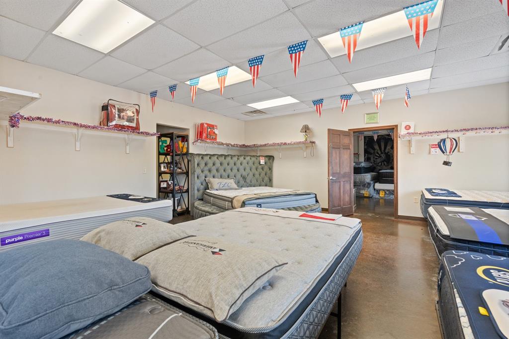 Granbury Park - Commercial Sale