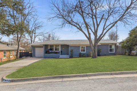 4517 Selkirk Drive Fort Worth TX 76109