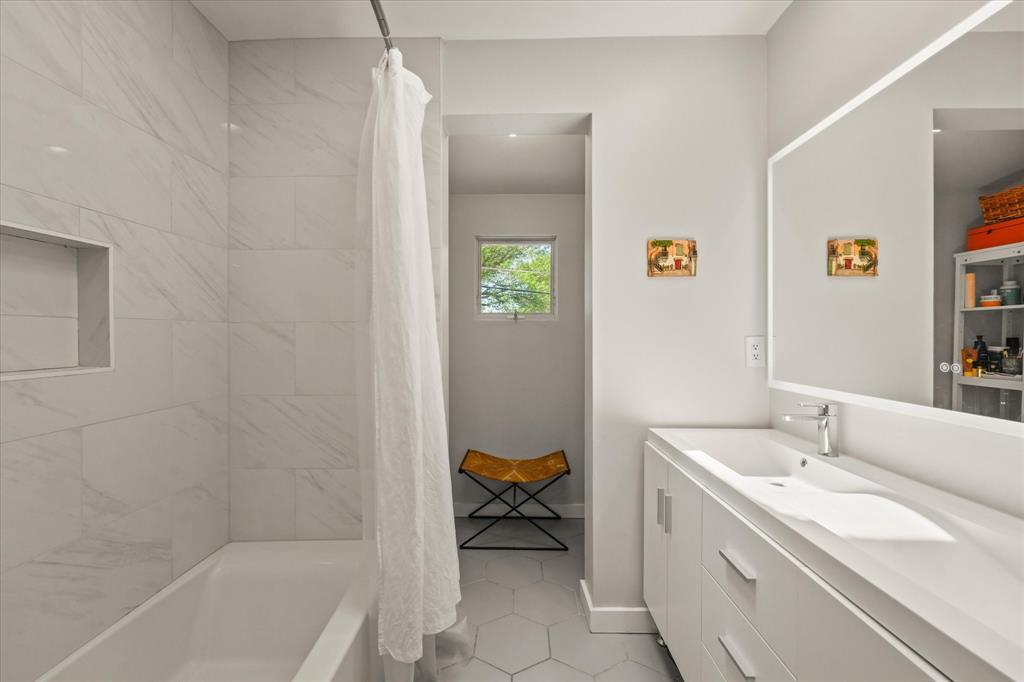 Travis Ave Condo 4231-4233 - Residential