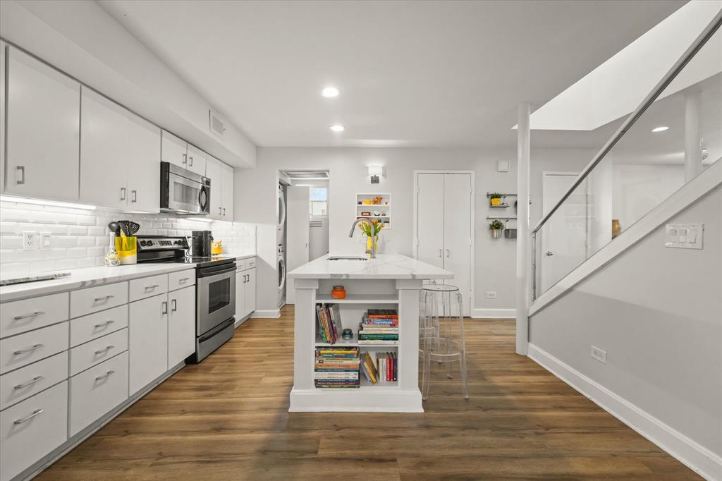 Travis Ave Condo 4231-4233 - Residential