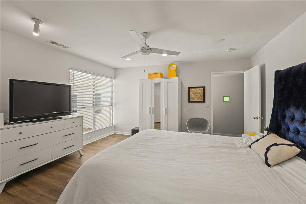 Travis Ave Condo 4231-4233 - Residential