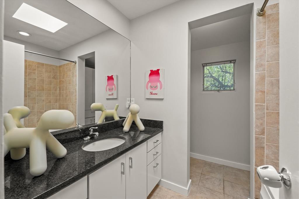 Travis Ave Condo 4231-4233 - Residential