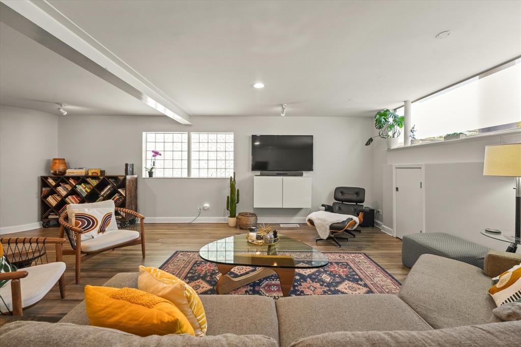 Travis Ave Condo 4231-4233 - Residential