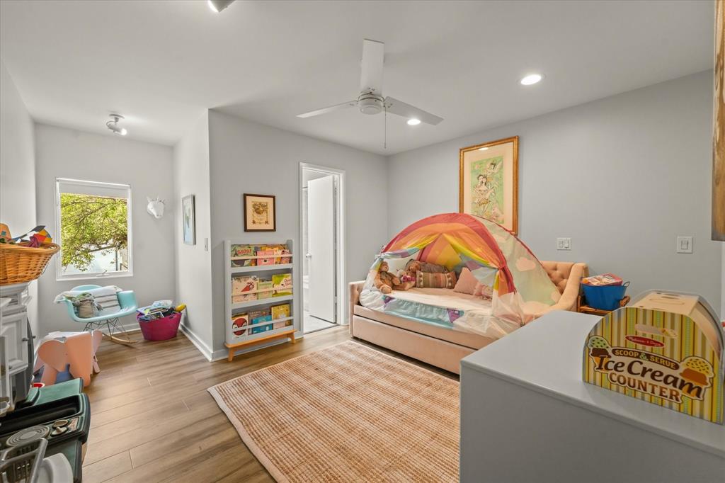 Travis Ave Condo 4231-4233 - Residential