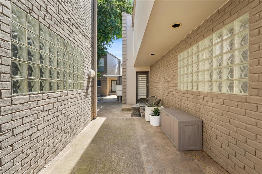 Travis Ave Condo 4231-4233 - Residential