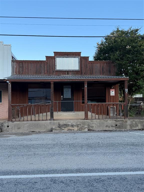 Photo 1 of 20 — 708 Main St, Blanket, TX 76432