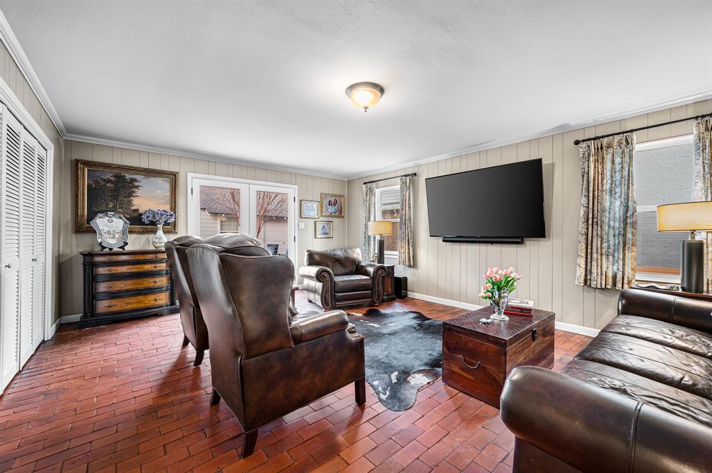 Highland Park High School - Residential