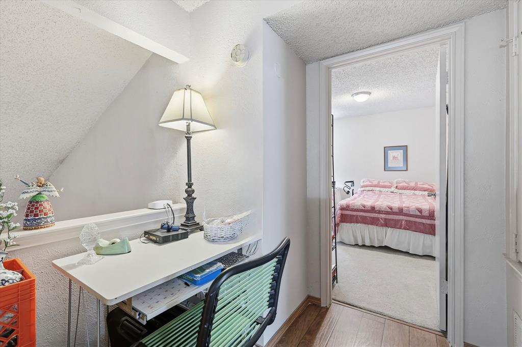 Creekside Twnhms Ph 1 - Residential