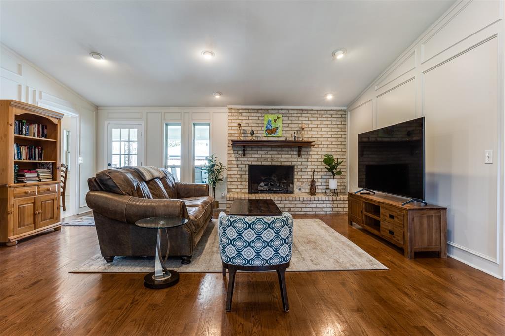 1617 Lake Hill Lane