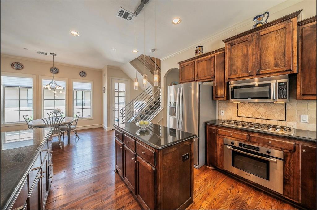 Bella Rosa - Residential