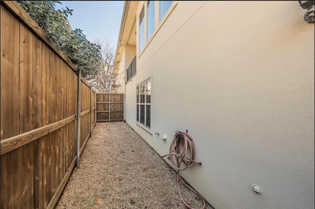 Bella Rosa - Residential