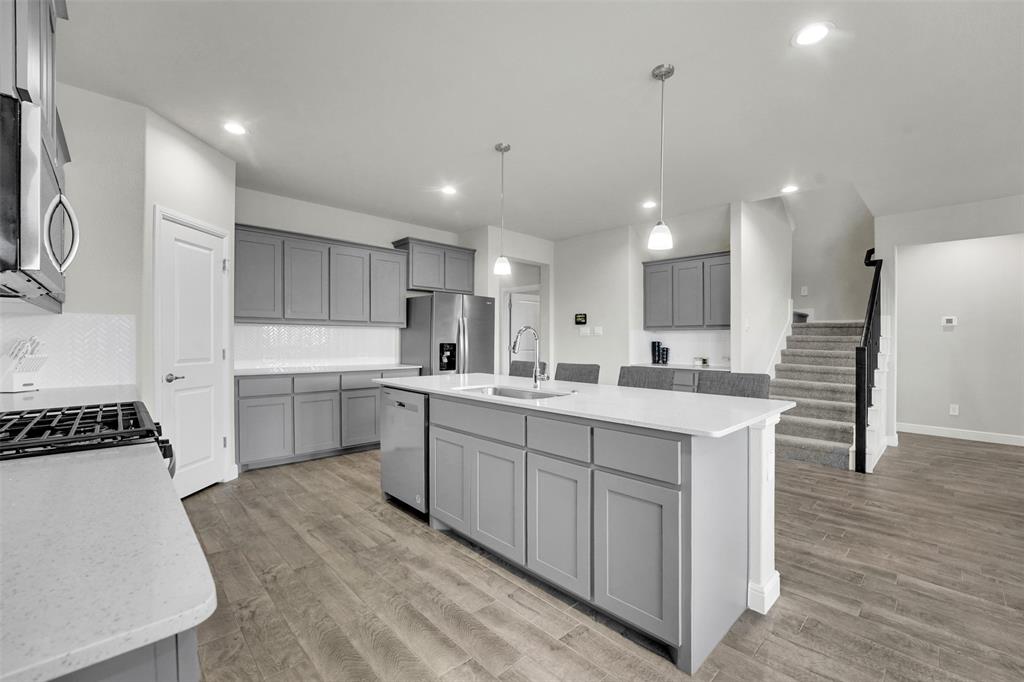 1133 Southwark Drive