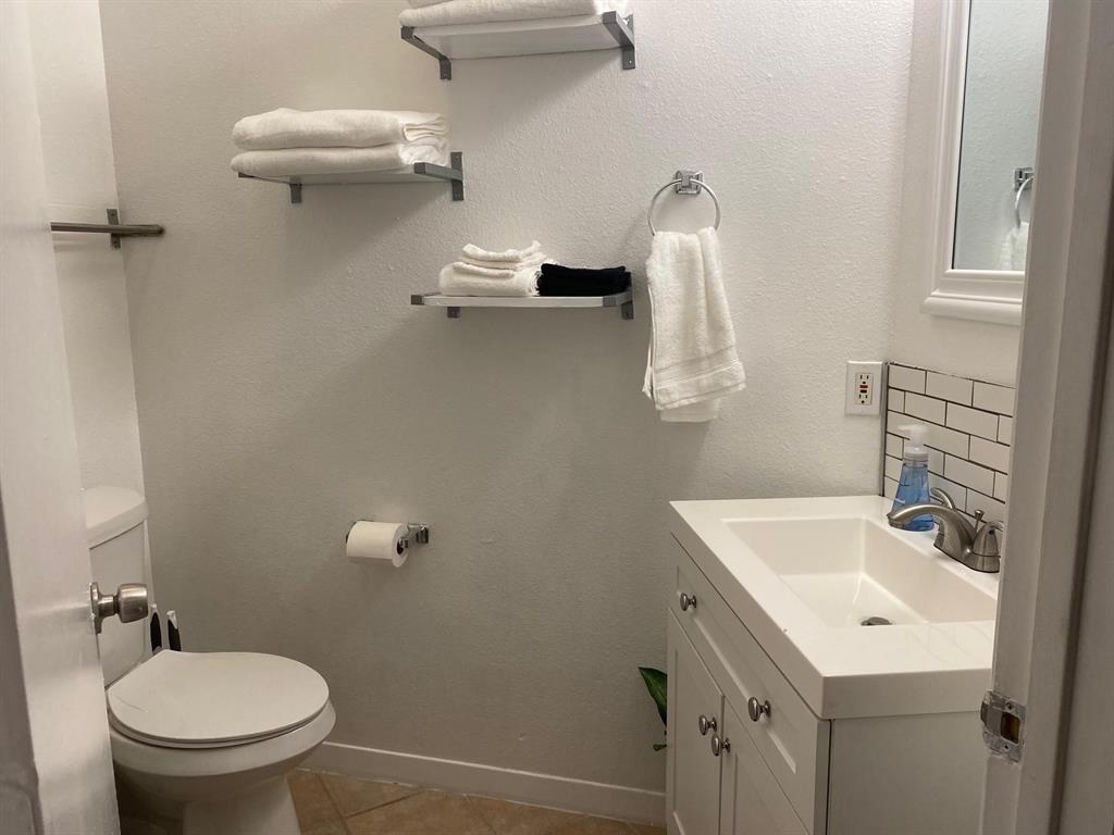 Hawkins W E - Residential Income