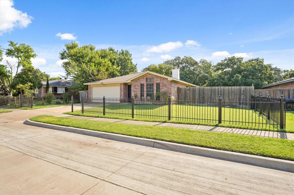 10420 Pondwood Drive