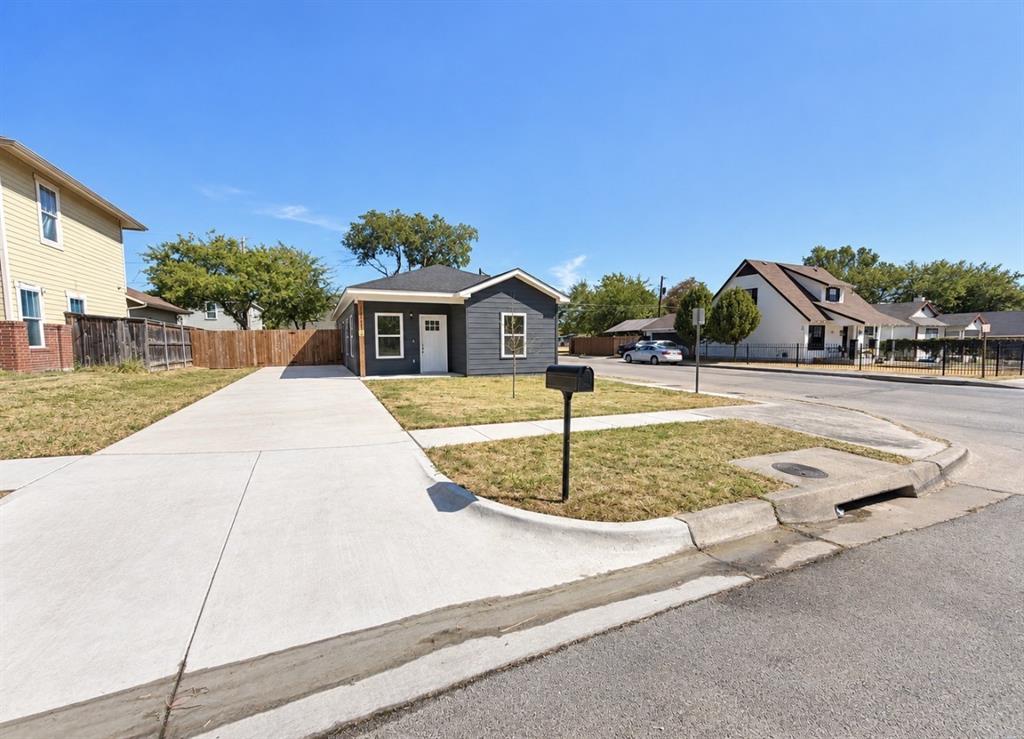 1137 Stella Street
