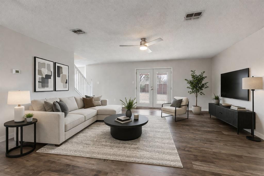 12401 Melrose Lane