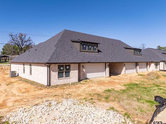 Henshaw Creek - Residential Income