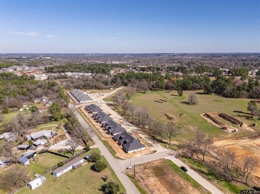 Henshaw Creek - Residential Income