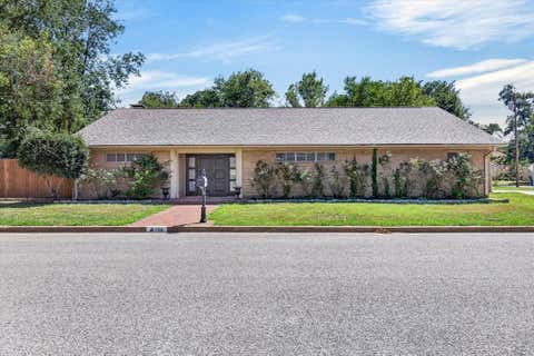 Photo of 726 Mulberry Drive, Athens, TX 75751 (MLS # 21364671)