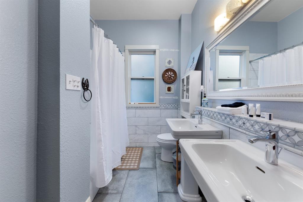 Junius Heights - Residential Lease