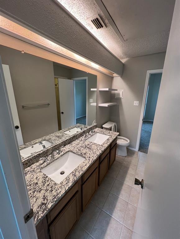 Townbluff Condo - Residential