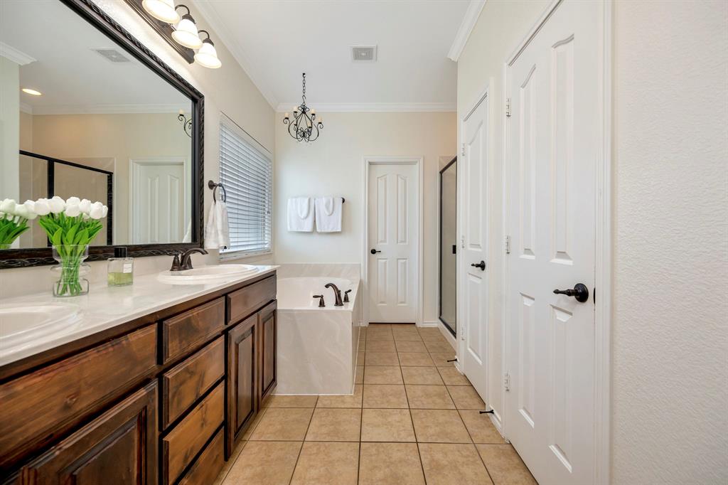 5737 Paluxy Sands Trail