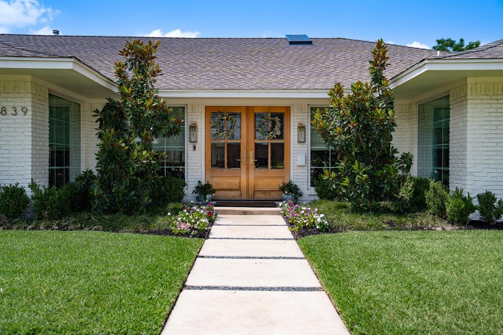 4839 Willow Lane