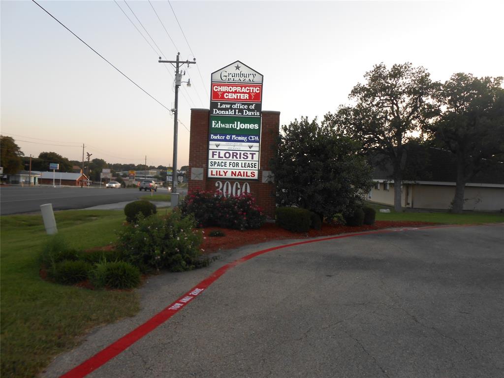 Granbury Corners Add - Commercial Lease