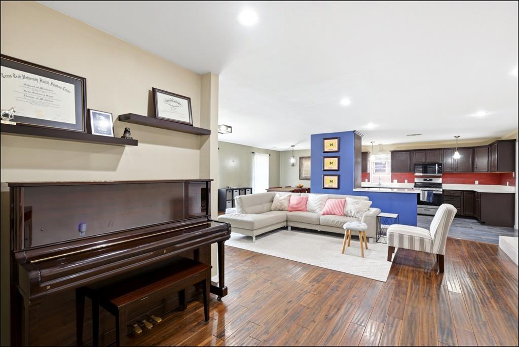 Cartuh Terrace - Residential