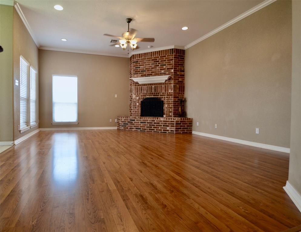 924 Lands End Cove