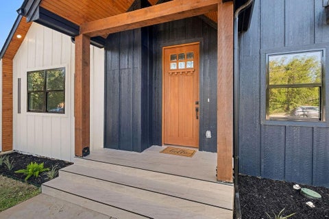Tiny photo for 707 Hilltop Drive, Irving, TX 75060 (MLS # 21341459)