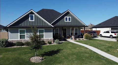 Photo of 10116 T Bury Lane, Waco, TX 76708 (MLS # 21165079)