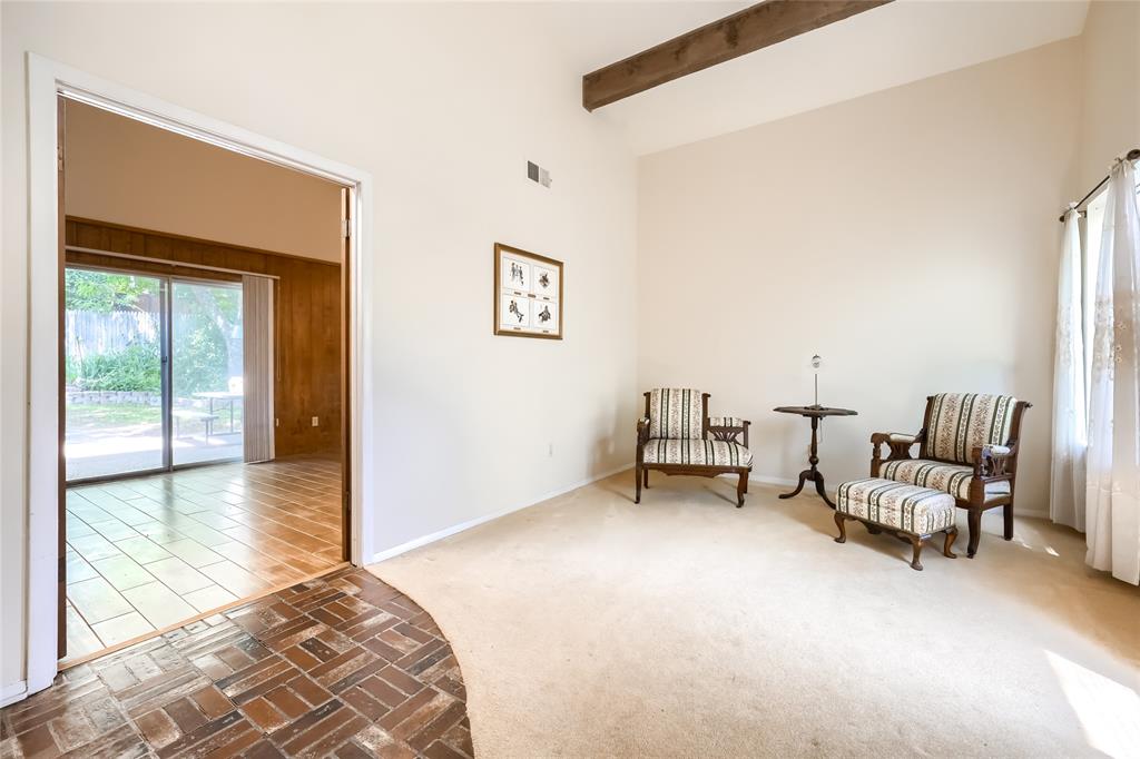 10615 Swallow Lane