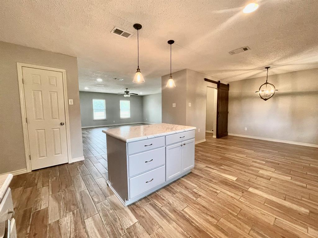 Robert M Throckmorton Surv Abs - Residential Lease