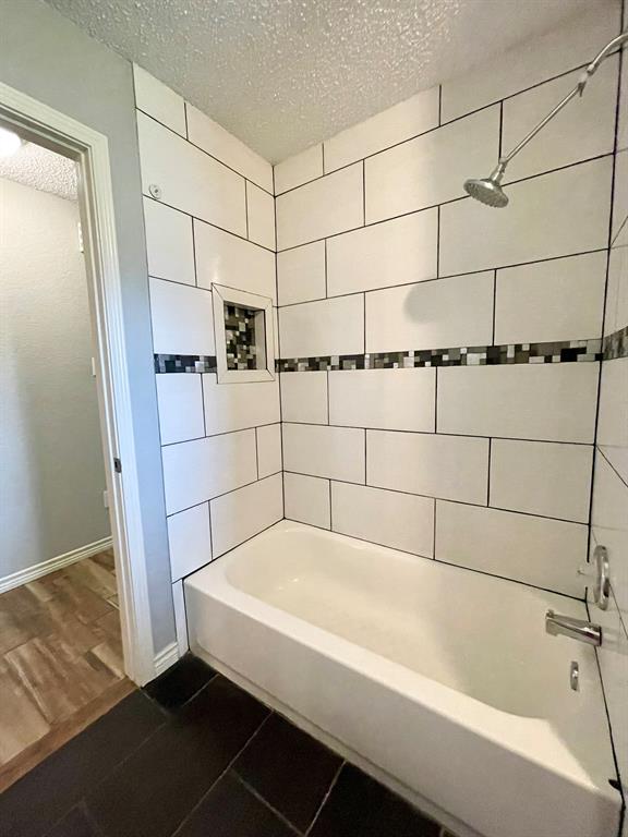 Robert M Throckmorton Surv Abs - Residential Lease