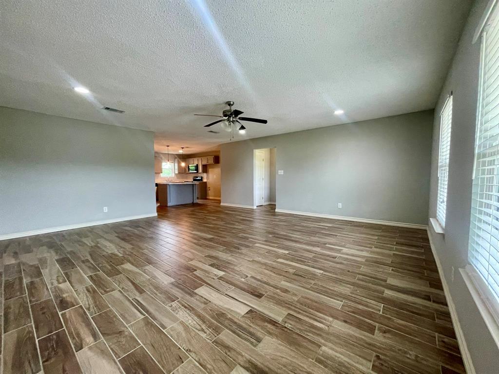 Robert M Throckmorton Surv Abs - Residential Lease