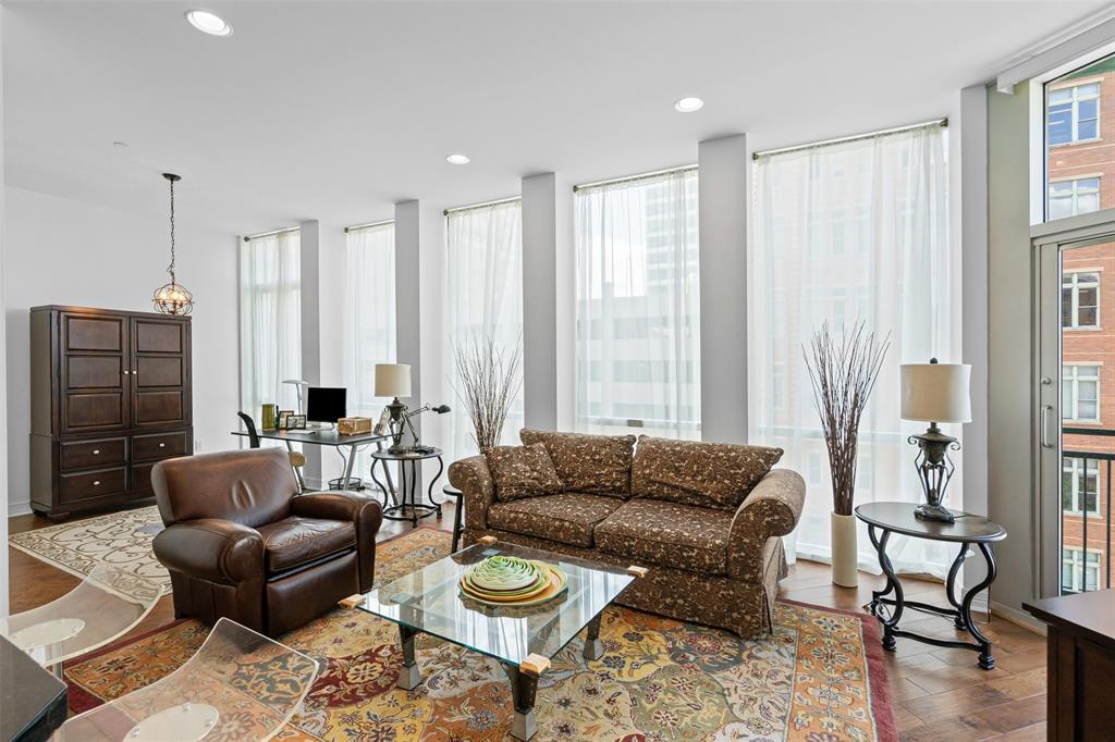 Tower Residential II Condo - Residential