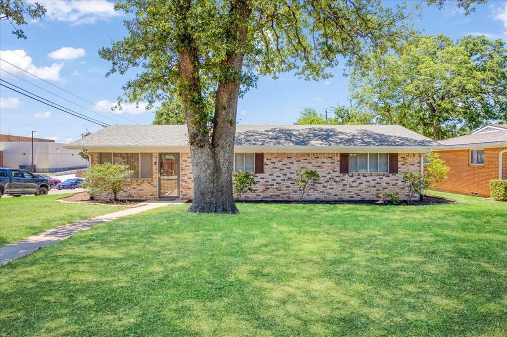 131 S Imperial Drive