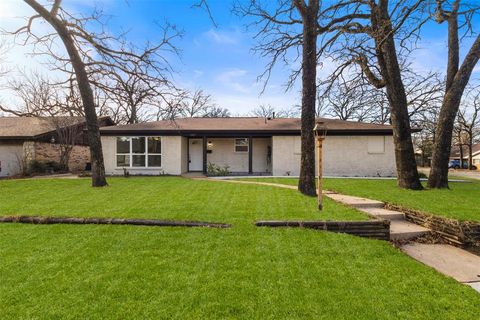 1917 Windlea Drive Euless TX 76040