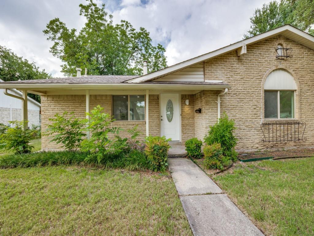 1216 Briarcove Drive