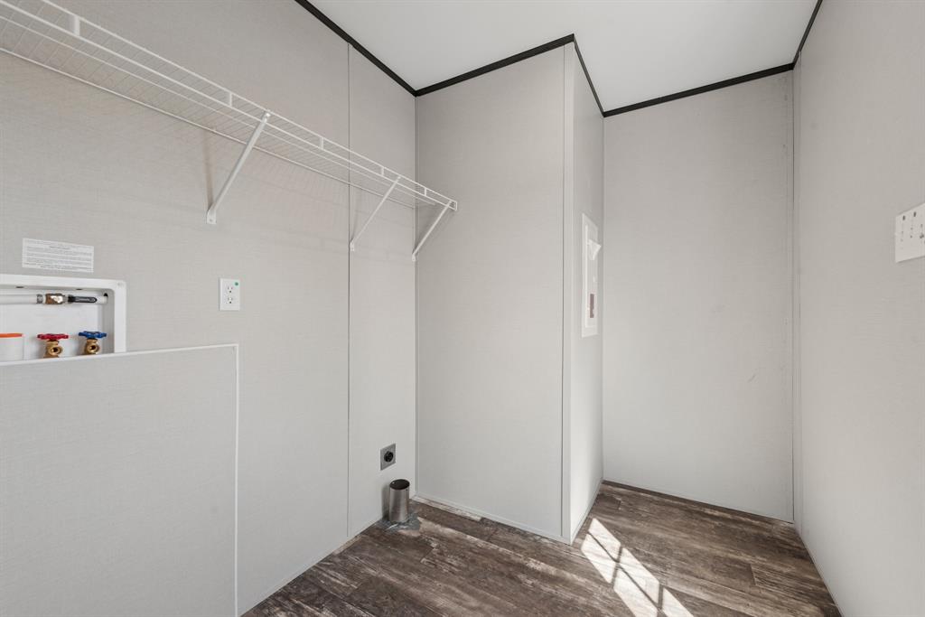 Comanche Cove - Residential