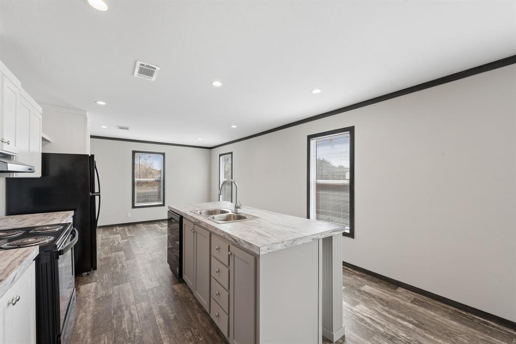 Comanche Cove - Residential