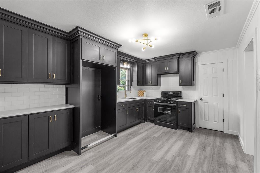 2816 Rosebud Lane
