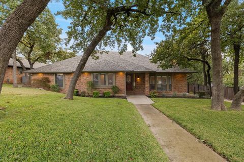 Photo of 2618 Keystone Drive, Arlington, TX 76006 (MLS # 21290395)