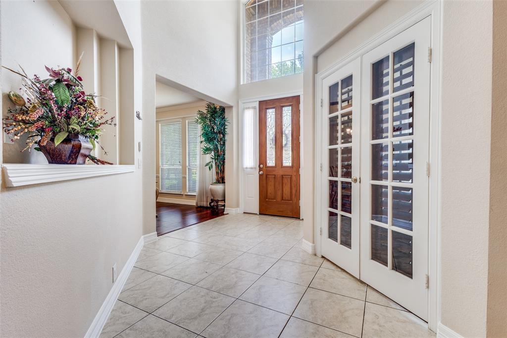 6623 Sapphire Circle S