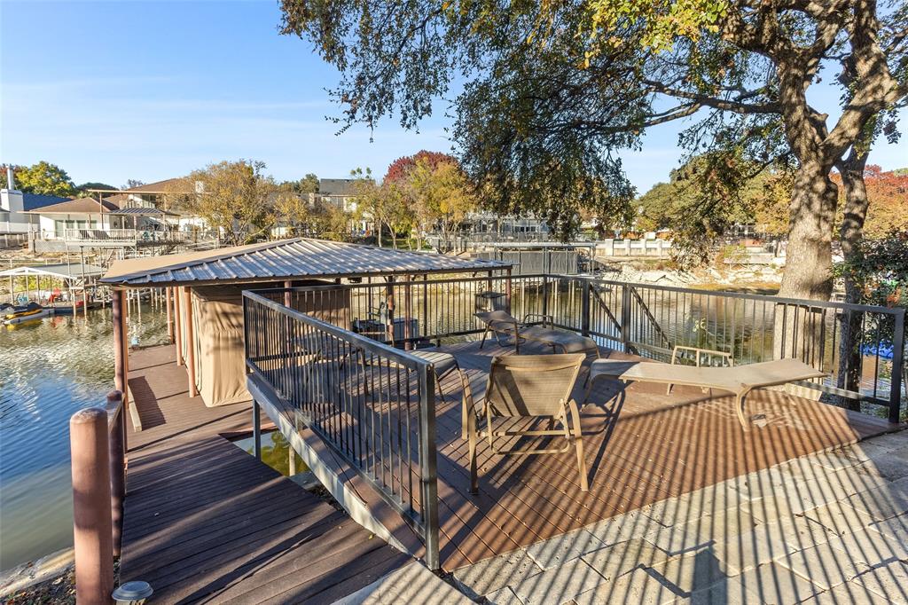 8548 Waterfront Court