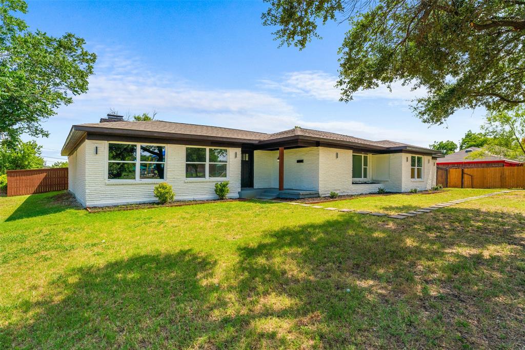 720 BURLESON Street
