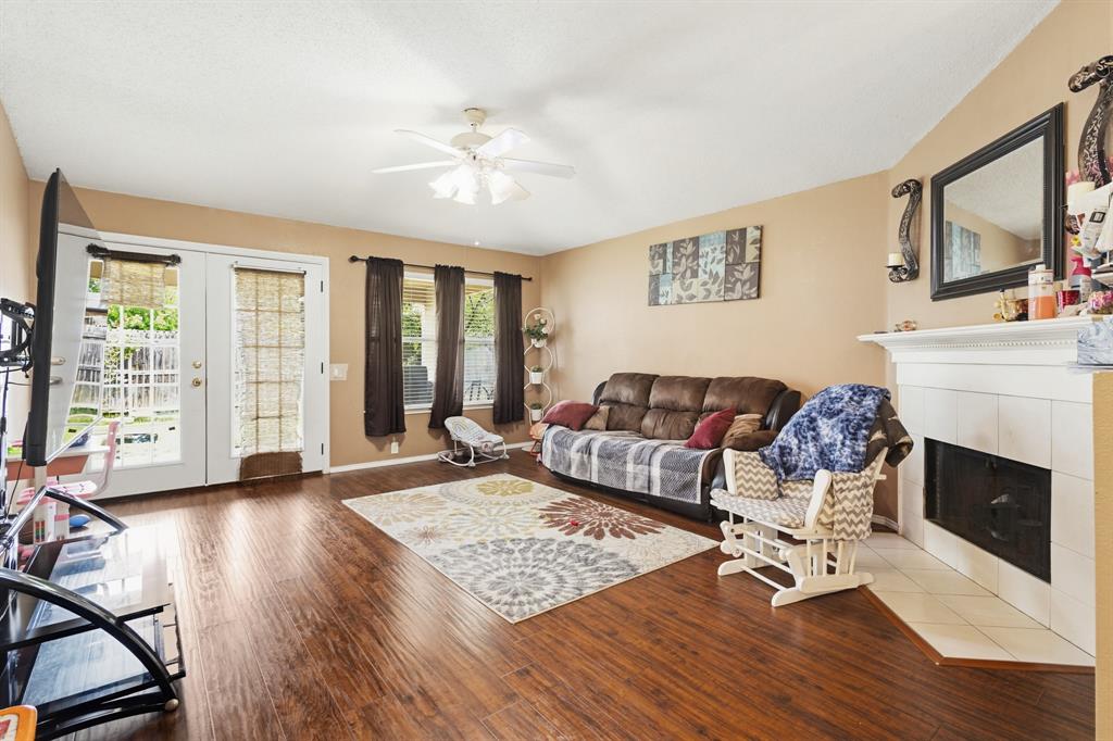 7007 Glenshire Drive