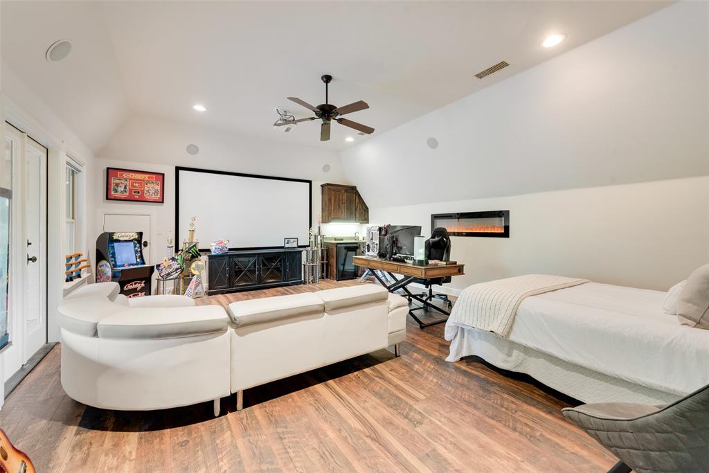 Resort On Eagle Mountain Lake - Residential