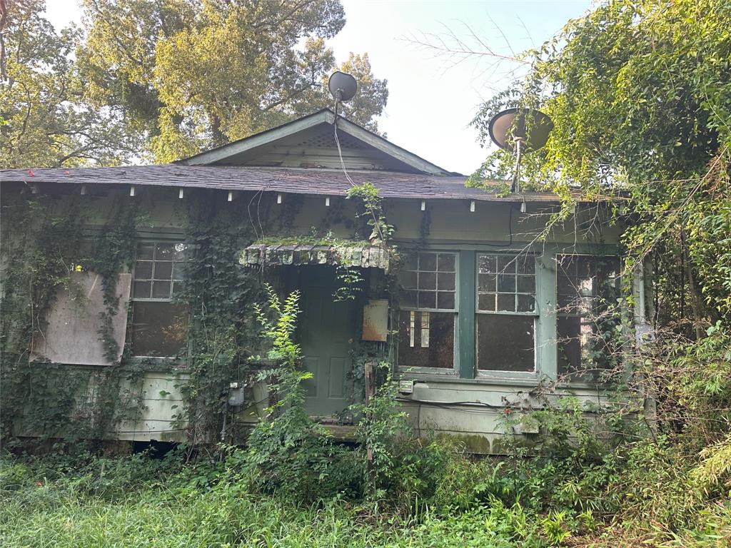 2620 Darien Street